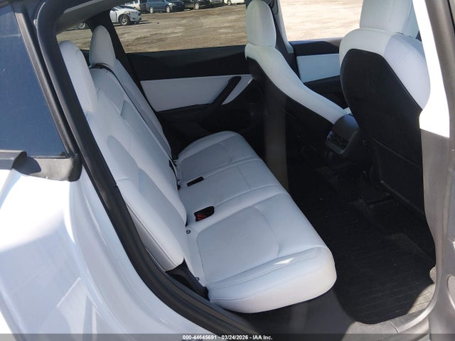 Продаж на аукціоні авто 2021 Tesla Model Y Long Range Dual Motor All-wheel Drive, vin: 5YJYGDEE2MF183421, номер лоту: 44645691