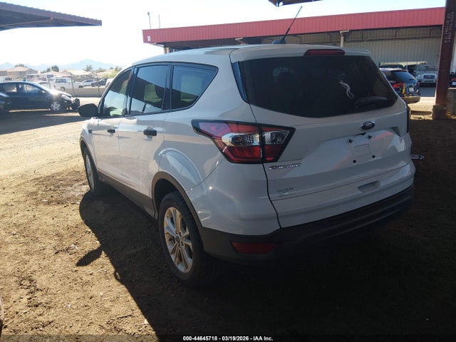 Ford ESCAPE S 2018 1FMCU0F72JUA24540 Image 3