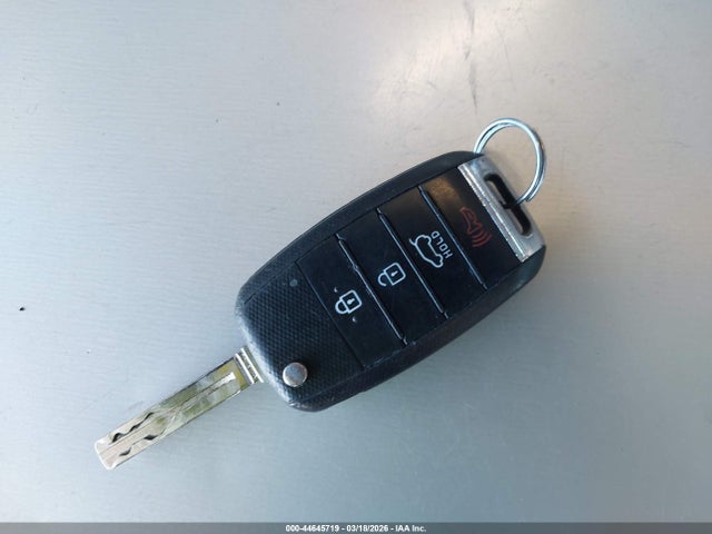 KNDPM3AC6H7136245 KIA Sportage Lx