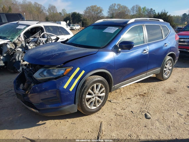 2017 Nissan Rogue Sv მანქანა იყიდება აუქციონზე, vin: 5N1AT2MV0HC821196, აუქციონის ნომერი: 44645742