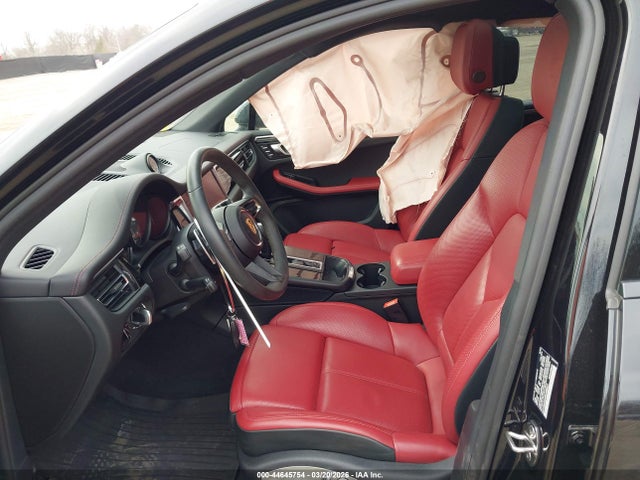 Продаж на аукціоні авто 2024 Porsche Macan S, vin: WP1AG2A54RLB38527, номер лоту: 44645754
