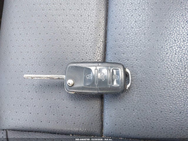 2010 Volkswagen Jetta Se მანქანა იყიდება აუქციონზე, vin: 3VWRX7AJ7AM026027, აუქციონის ნომერი: 44645769