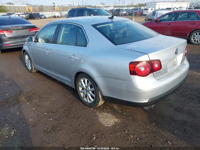 2010 Volkswagen Jetta Se მანქანა იყიდება აუქციონზე, vin: 3VWRX7AJ7AM026027, აუქციონის ნომერი: 44645769