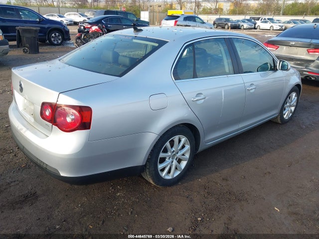 2010 Volkswagen Jetta Se მანქანა იყიდება აუქციონზე, vin: 3VWRX7AJ7AM026027, აუქციონის ნომერი: 44645769