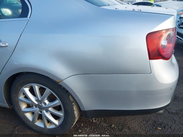 2010 Volkswagen Jetta Se მანქანა იყიდება აუქციონზე, vin: 3VWRX7AJ7AM026027, აუქციონის ნომერი: 44645769