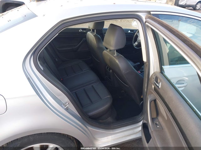 2010 Volkswagen Jetta Se მანქანა იყიდება აუქციონზე, vin: 3VWRX7AJ7AM026027, აუქციონის ნომერი: 44645769