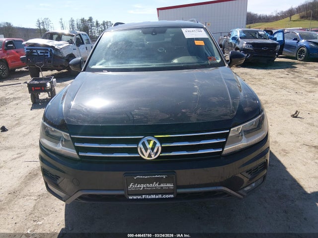 44645780 :رقم المزاد ، 3VV3B7AX5JM002953 vin ، 2018 Volkswagen Tiguan مزاد بيع