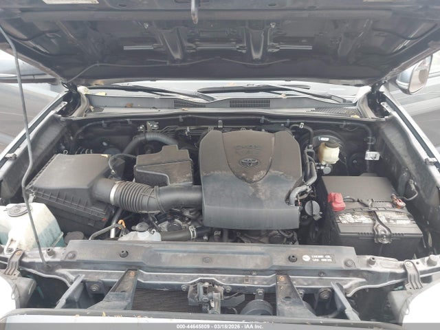 Aukcja sprzedaży 2017 Toyota Tacoma Sr5 V6, vin: 3TMAZ5CNXHM036463, numer aukcji: 44645809