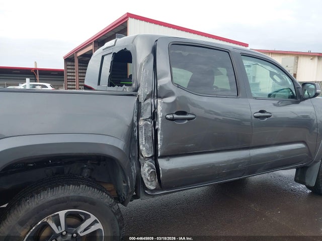 Aukcja sprzedaży 2017 Toyota Tacoma Sr5 V6, vin: 3TMAZ5CNXHM036463, numer aukcji: 44645809