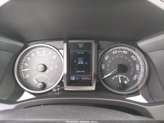 Aukcja sprzedaży 2017 Toyota Tacoma Sr5 V6, vin: 3TMAZ5CNXHM036463, numer aukcji: 44645809