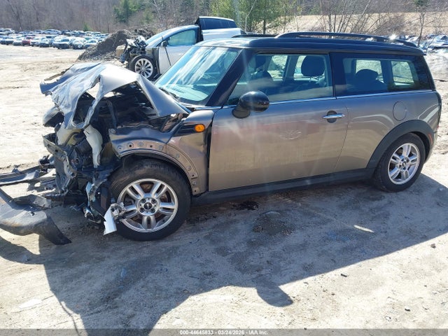 2014 MINI CLUBMAN WMWZF3C50ET492546 Photo 1