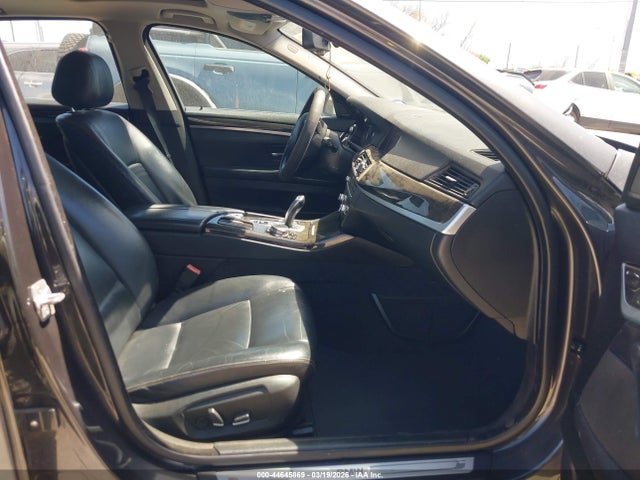 44645869 :رقم المزاد ، WBA5B1C59FG126318 vin ، 2015 Bmw 535i مزاد بيع