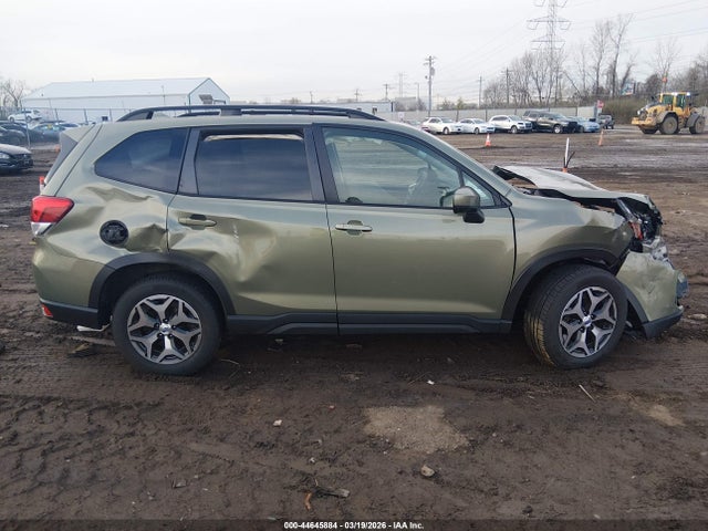 Продаж на аукціоні авто 2019 Subaru Forester Premium, vin: JF2SKAEC2KH410834, номер лоту: 44645884
