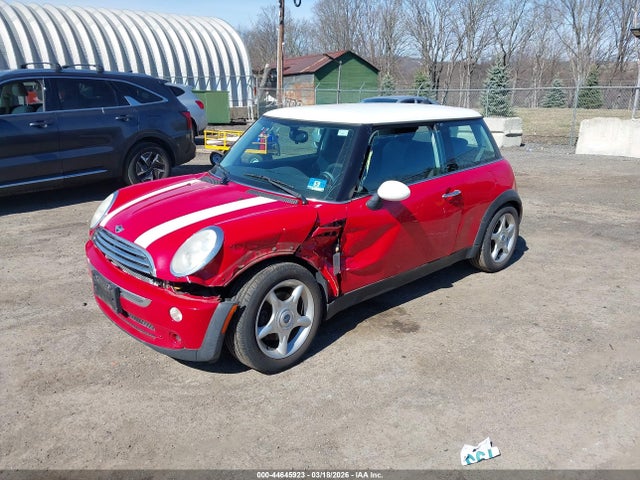 2005 MINI COOPER WMWRC33545TK61707 Photo 1