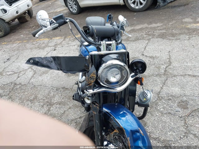 2018 HARLEY-DAVIDSON FLHCS 1HD1YPK13JC041099