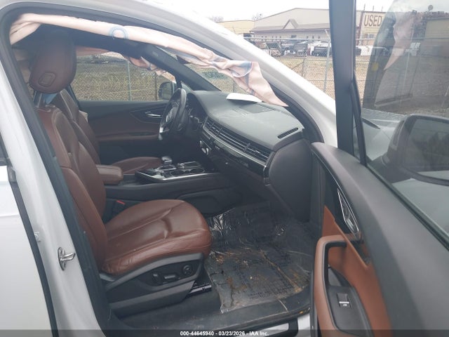 2019 Audi Q7 55 Premium მანქანა იყიდება აუქციონზე, vin: WA1VAAF72KD014839, აუქციონის ნომერი: 44645940