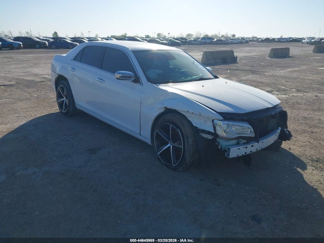 44645969 :رقم المزاد ، 2C3CCAKG3KH528820 vin ، 2019 Chrysler 300 Limited Awd مزاد بيع