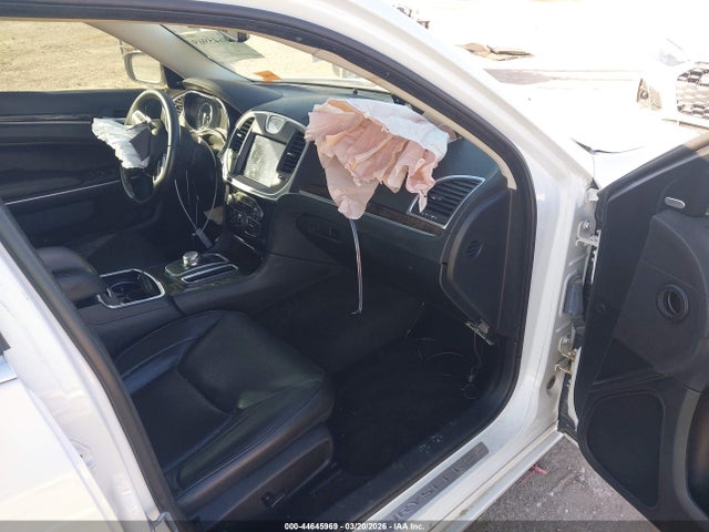 44645969 :رقم المزاد ، 2C3CCAKG3KH528820 vin ، 2019 Chrysler 300 Limited Awd مزاد بيع