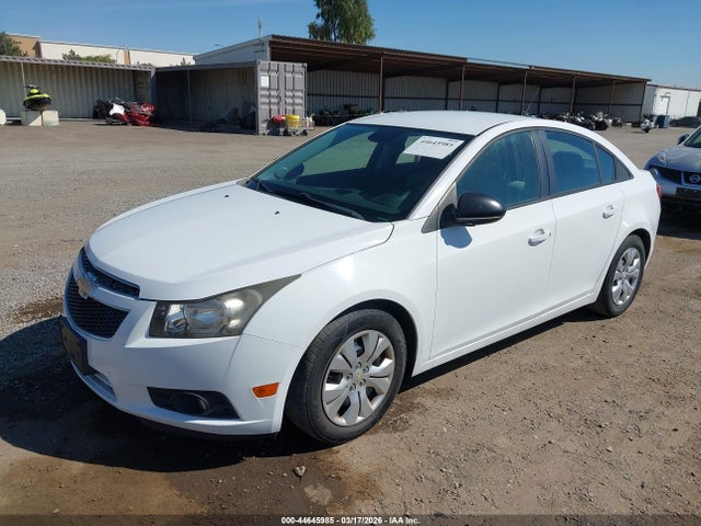 1G1PA5SG1E7113742 Chevrolet Cruze Ls Auto