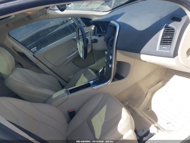 2015 VOLVO XC60 YV4612RK1F2742800 Photo 4