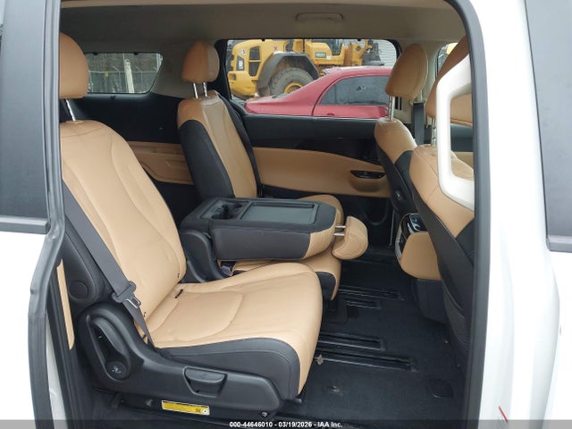 44646010 :رقم المزاد ، KNDNC5H39R6406376 vin ، 2024 Kia Carnival Mpv Ex مزاد بيع