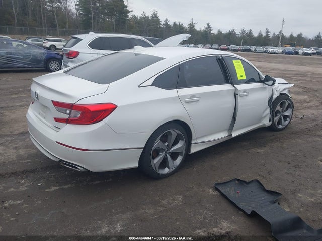 1HGCV1F98JA025591 Honda Accord Touring