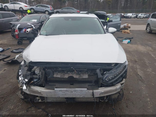 1HGCV1F98JA025591 Honda Accord Touring
