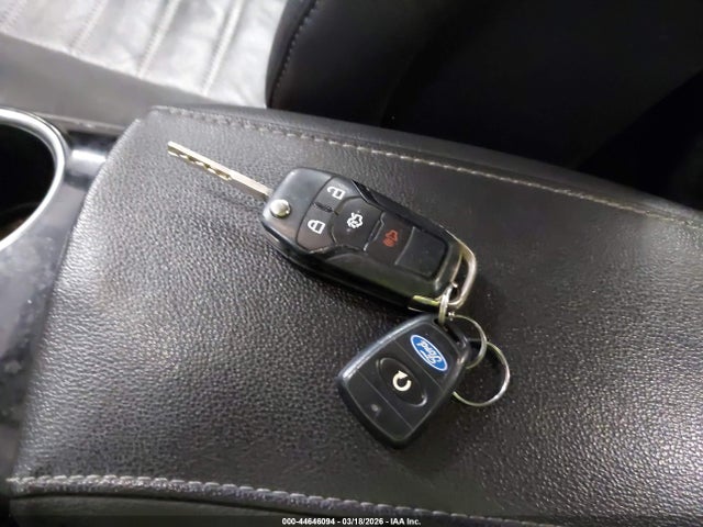 Продажа на аукционе авто 2015 Ford Fusion Se, vin: 3FA6P0HD0FR233047, номер лота: 44646094