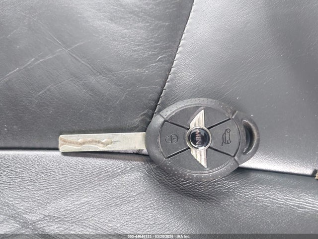 2006 MINI COOPER S WMWRE335X6TJ36125 Photo 10