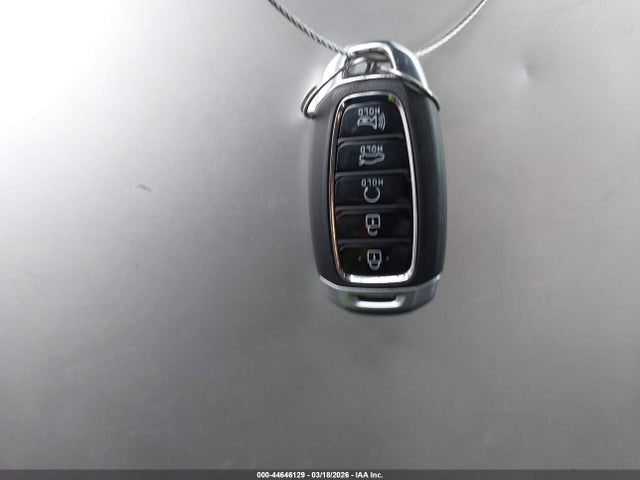 5NPLM4AG2NH053717 Hyundai ELANTRA SEL