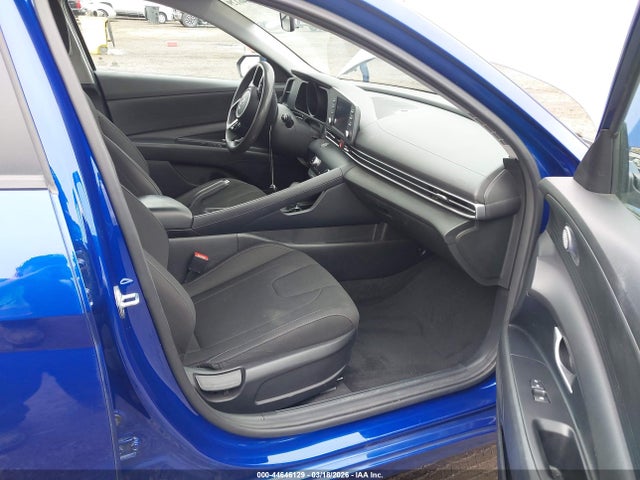 5NPLM4AG2NH053717 Hyundai ELANTRA SEL