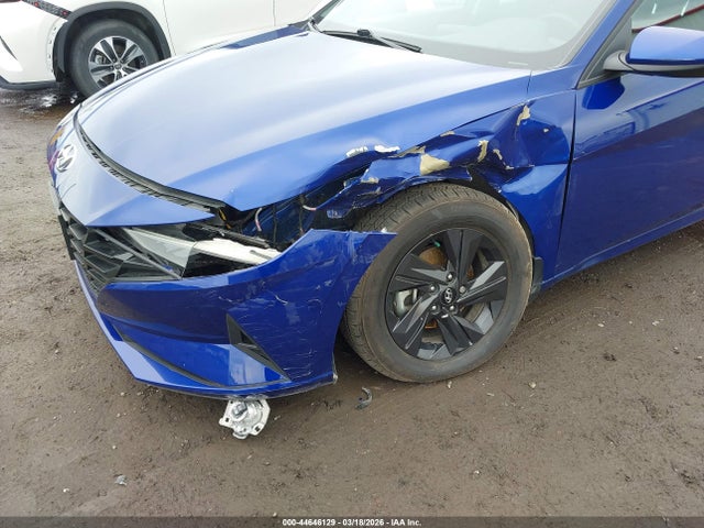 5NPLM4AG2NH053717 Hyundai ELANTRA SEL