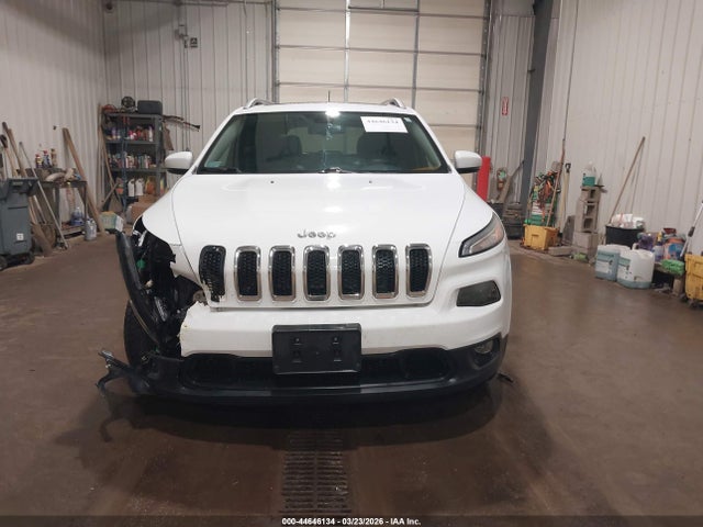 44646134 :رقم المزاد ، 1C4PJMLXXJD515125 vin ، 2018 Jeep Cherokee Latitude Plus 4x4 مزاد بيع