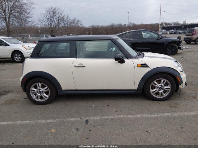 Продажа на аукционе авто 2012 Mini Cooper, vin: WMWSU3C5XCT541739, номер лота: 44646135