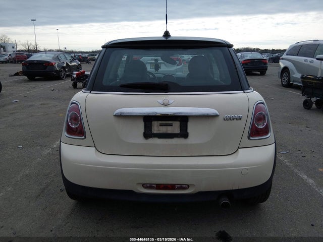 Продажа на аукционе авто 2012 Mini Cooper, vin: WMWSU3C5XCT541739, номер лота: 44646135