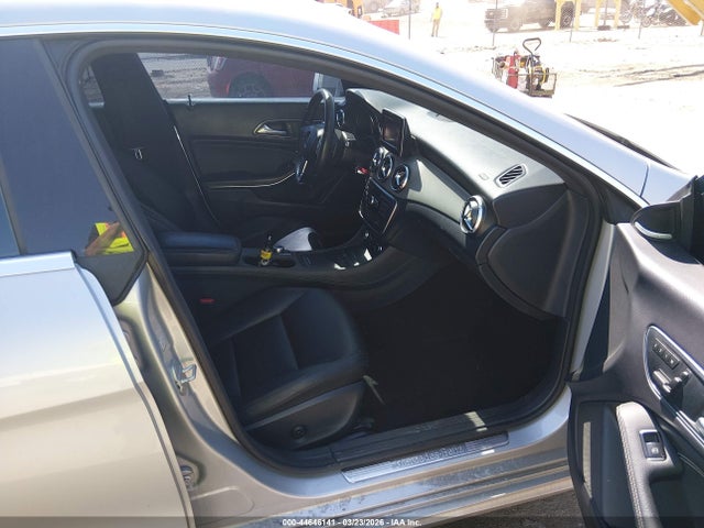 2014 Mercedes-benz Cla 250 4matic მანქანა იყიდება აუქციონზე, vin: WDDSJ4GB5EN133969, აუქციონის ნომერი: 44646141