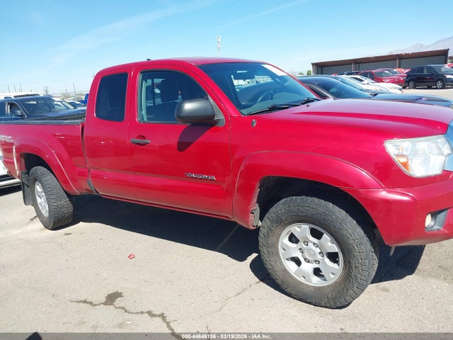 Продаж на аукціоні авто 2015 Toyota Tacoma Base V6, vin: 5TFUU4EN0FX116929, номер лоту: 44646156