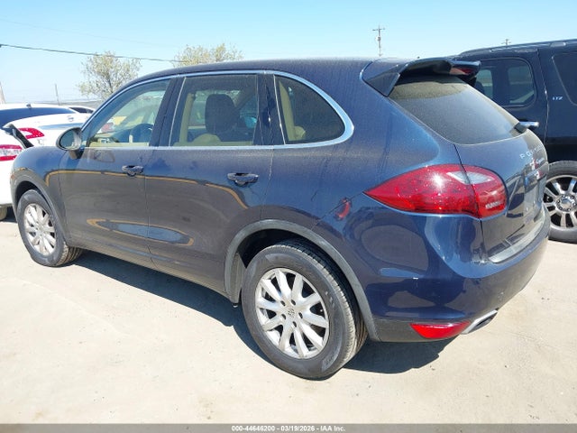 2012 PORSCHE CAYENNE WP1AA2A2XCLA11537 Photo 2