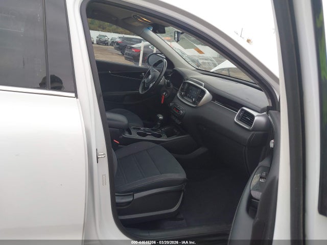 Продажа на аукционе авто 2019 Kia Sorento 3.3l S, vin: 5XYPGDA55KG583769, номер лота: 44646206