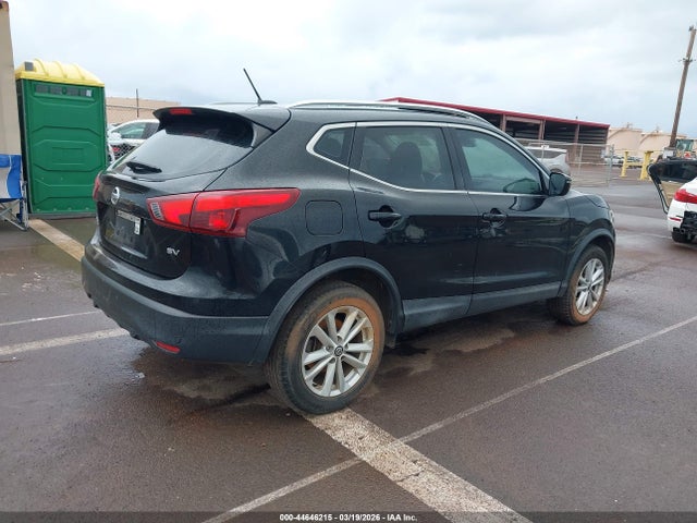 44646215 :رقم المزاد ، JN1BJ1CP5KW244122 vin ، 2019 Nissan Rogue Sport Sv مزاد بيع