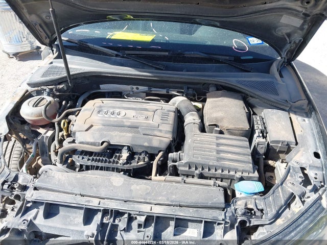 44646224 :رقم المزاد ، WAUACGFF5F1066978 vin ، 2015 Audi A3 1.8t Premium مزاد بيع