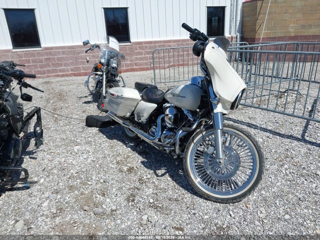 2014 HARLEY-DAVIDSON FLHXS 1HD1KRM13EB672859