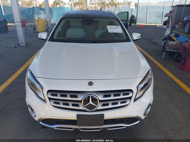 WDCTG4EB1KJ611608 Mercedes-Benz GLA 250