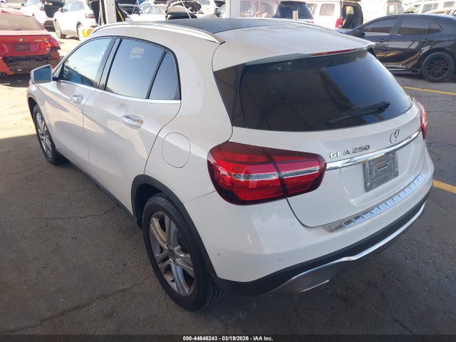 2019 MERCEDES-BENZ GLA 250 WDCTG4EB1KJ611608 Photo 2