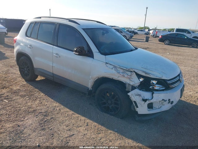 2017 VOLKSWAGEN TIGUAN WVGAV7AX8HK001841