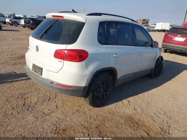 2017 VOLKSWAGEN TIGUAN WVGAV7AX8HK001841 Photo 3