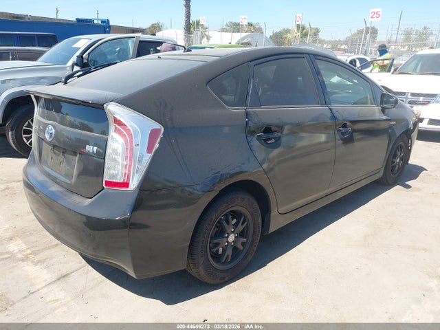 2015 TOYOTA PRIUS JTDKN3DU8F0440419 Photo 3