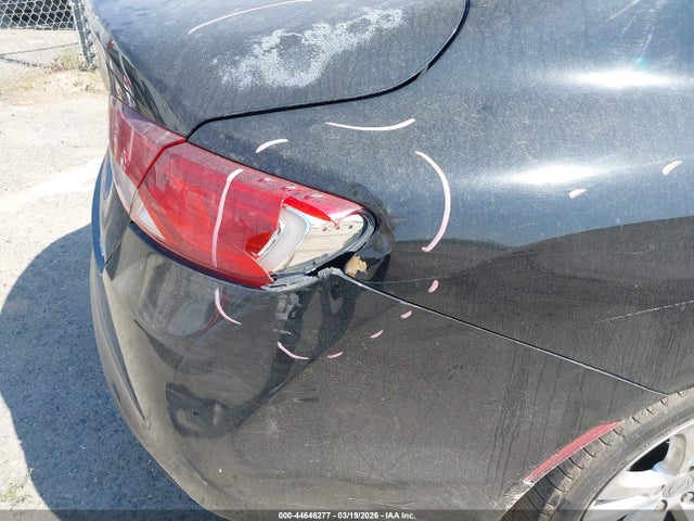 44646277 :رقم المزاد ، 1C3CCCAB2FN624663 vin ، 2015 Chrysler 200 Limited مزاد بيع