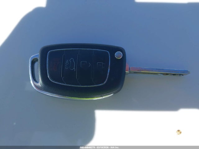 5NPE24AF5FH123427 Hyundai SONATA SE