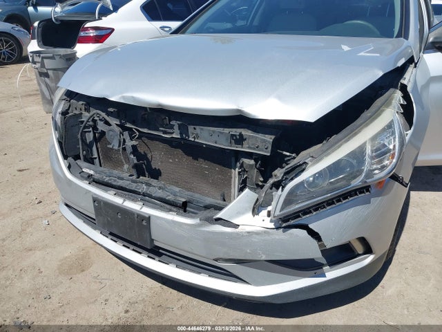 5NPE24AF5FH123427 Hyundai SONATA SE